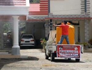 Cegah Covid-19, Relawan ODSK-FDW Semprot Cairan Disinfektan di Minsela