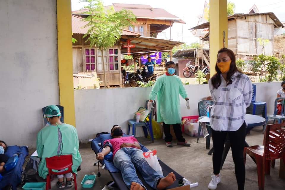 Wujud Kepedulian, PMI Minsel Gelar Baksos Donor Darah di Desa Karimbow Talikuran