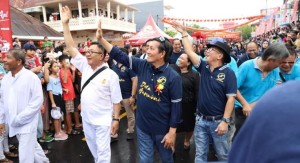 Cap Go Meh Spektakuler, Walikota GSVL Titipkan Manado Semakin Maju dan Tetap Rukun