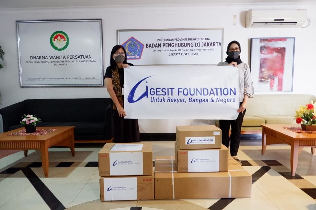 Pemprov Sulut terima bantuan 3 Unit Non Invasive Ventilator dari Gesit Foundation
