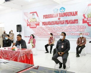 Olly Minta Kepsek Rawat Fasilitas Sekolah