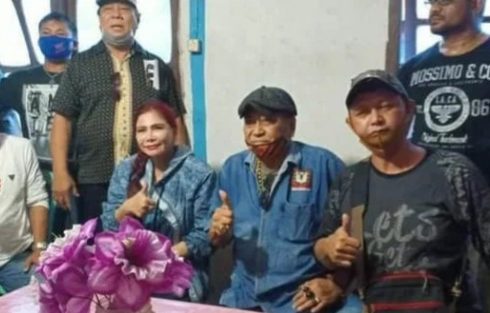 VAP Berbagi Berkat di Remboken Minahasa