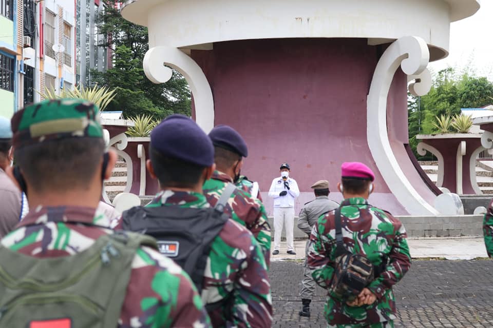 Bersama TNI/Polri tangani Covid-19, Walikota GSVL ajak masyarakat cerdas terapkan 3M