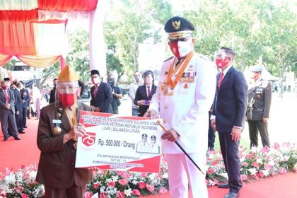 Olly Gelontorkan Dana Rp 300 Juta untuk Anggota LVRI