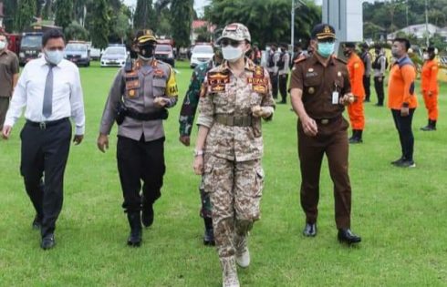 Bupati Minsel Pimpin Apel Gelar Pasukan Pengamanan Natal dan Tahun Baru