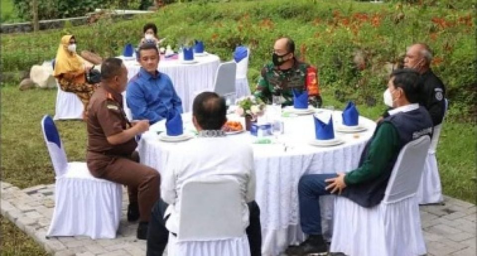 received_233142638519472 received_233142638519472