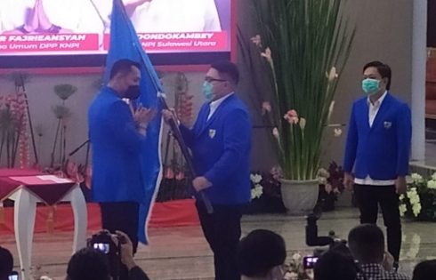 Ketua Umum DPP KNPI Resmi Lantik Pengurus KNPI Sulut