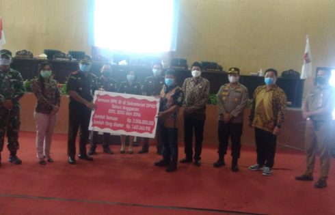 Buka Borok DPRD, Sumendap Kembalikan Uang Rakyat Mitra