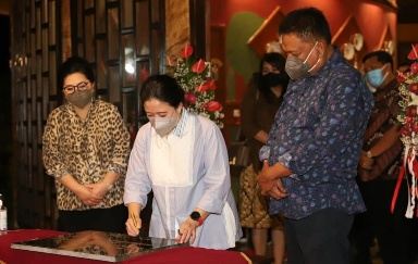 Di Kolongan Vilage Culture Resto Puan Maharani Kenalkan Makanan Khas Minahasa