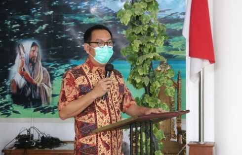 Caroll Senduk Ajak Generasi Muda Garap Lahan Tidur
