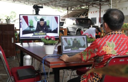 Dukung Gubernur Sulut, CS Saksikan Penganugerahan Paritrana Award