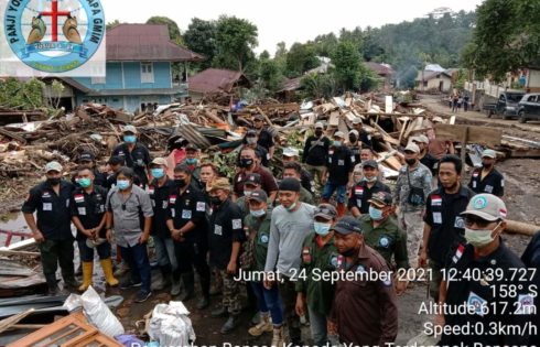 Peduli Bencana, Bupati Mitra Sambut Panji Yosua GMIM