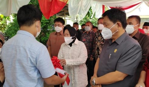 Ini Yang Dilakukan Mensos Risma di Manado