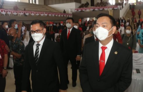 Caroll Senduk : Selamat Hari Jadi Kabupaten Minahasa