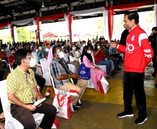 Presiden Jokowi Apresiasi Pemerintahan Maurits-Hengky Terkait Pencapaian Vaksinasi di Kota Bitung