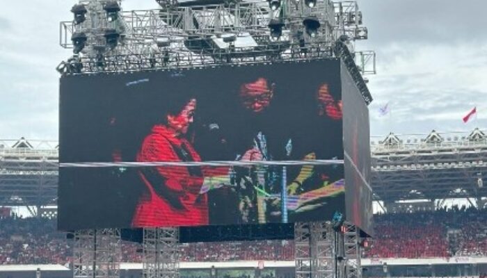 Megawati Buka Kampanye Akbar PDI-P Dengan Alat Tradisional Minahasa Ikon Persatuan Antar Daerah