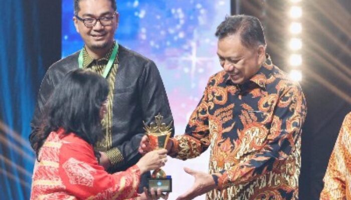 Kemendikbudristek Beri Penghargaan Kepada Pemprov Sulut