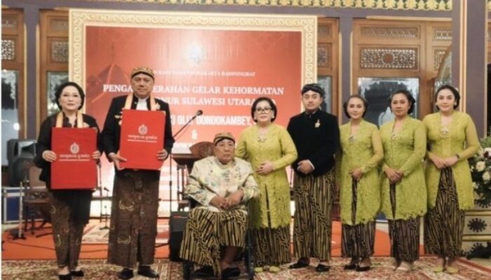 Olly Dondokambey dan Rita Tamuntuan Terima Gelar Kehormatan dari Keraton Kasunanan Surakarta Hadiningrat