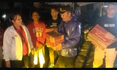 Polresta Manado dan Polsek Jajaran Salurkan Makanan Siap Saji untuk Korban Banjir dan Longsor