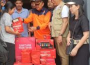 “Jendral” Lakat Dampingi Wagub Victor Mailangkay Tinjau Lokasi Pengungsian dan Serahkan Bantuan