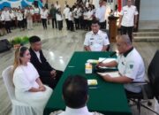 Jadi Saksi Kawin Massal 124 Pasangan, Simak Penjelasan Gubernur Yulius Selvanus