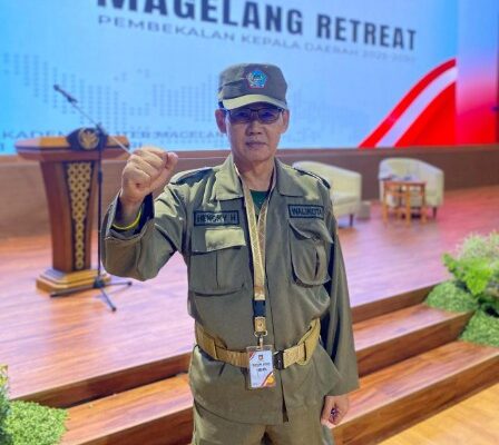 Gagah Dengan Setelan Loreng, Apa Saja Giat Wali Kota Bitung Hengky Honandar di Akmil Mangelang