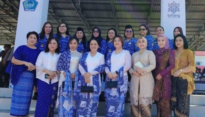 Kenakan Kebaya Saat Upacara Peringatan Hari Kartini, Ny Ellen Honandar Sondakh Serukan Emansipasi