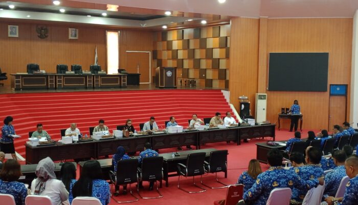Rapat Pansus DPRD Kota Bitung Terkait LKPJ Terkesan Berubah Fungsi Jadi Rapat Dengar Pendapat