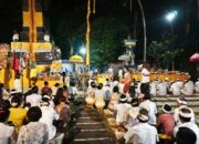 Peringati Hari Piodalan ke-32, Ratusan Umat Hindu Menyelimuti Pura Jagadhita