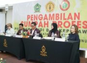 INJADI Gelar Pengambilan Sumpah Profesi Perawat dan Profesi Bidan 