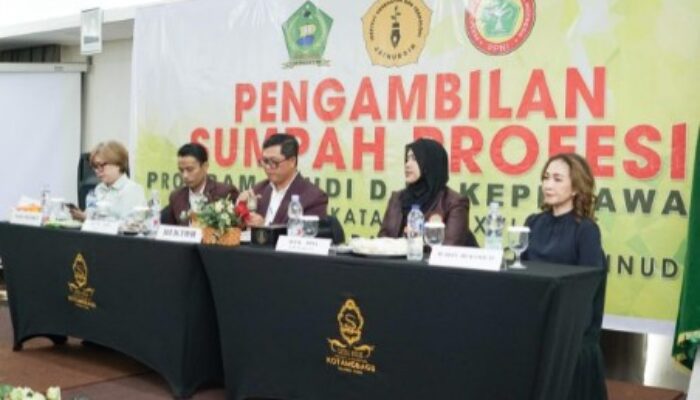 INJADI Gelar Pengambilan Sumpah Profesi Perawat dan Profesi Bidan 