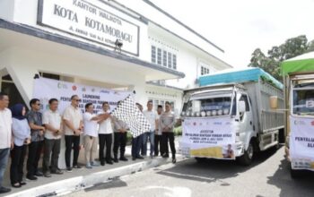 Wali Kota Kotamobagu Weny Gaib Lepas Bantuan Pangan Beras