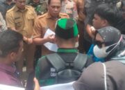 Wali Kota Kotamobagu Weny Gaib Temui Ratusan Mahasiswa Saat Berdemo