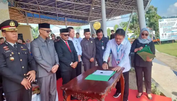 Pengelolaan Lingkungan Hidup, DLH Kotamobagu Tandatangani MoU