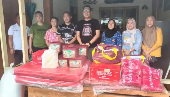 Pemkot Kotamobagu Salurkan Bantuan Korban Kebakaran Di Kotobangon