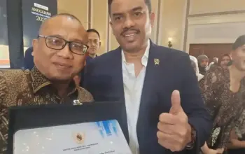 berita-bank-sulutgo-terima-quot-anugerah-mitra-usaha-ekonomi-2025-quot-dari-menteri-umkm-2001-l (1) berita-bank-sulutgo-terima-quot-anugerah-mitra-usaha-ekonomi-2025-quot-dari-menteri-umkm-2001-l (1)