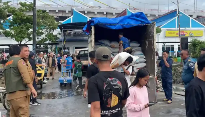 Bantuan Meluncur ke Lokasi Banjir di Sitaro, Gubernur Yulius : Negara Harus Hadir