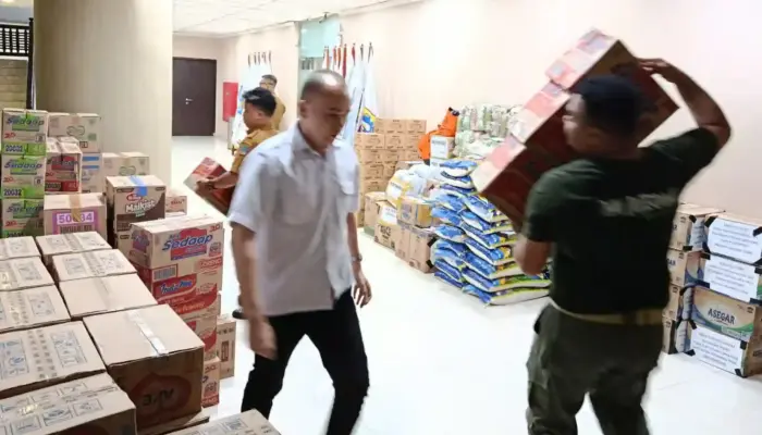Bantuan Korban Banjir Sitaro Mengalir ke Posko Bantuan Kantor Gubernur Sulut