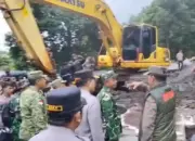 Gubernur Yulius Turun Langsung ke Lokasi Bencana Banjir Bandang Kepulauan Siau Menerobos Cuaca Ekstrim