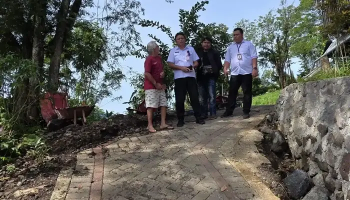 Turlap di Taas, Kadis Perkim Pastikan Kualitas Konstruksi Talud dan Kondisi Jalan