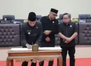 Wali Kota Kotamobagu Hadiri Paripurna Propemperda 2026