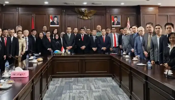 Ferdinan Mewengkang Tegaskan Itu Oknum Stafsus, Jangan Seret Nama Gubernur Sulut