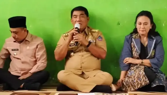 Temui Santri Pesantren Al Hidayah Tadoy, Gubernur YSK Dorong Generasi Berprestasi