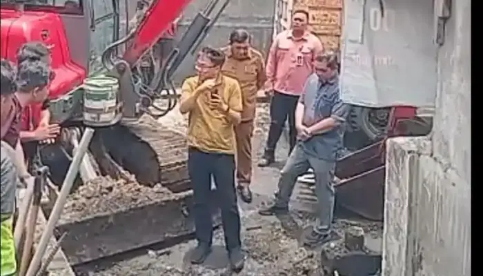 Sampah Menumpuk, Wali Kota Manado Andrei Angouw Pimpin Langsung Pengerukan Drainase