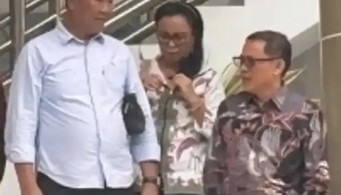 Terkait Dugaan Korupsi, Rektor UNSRAT Penuhi Panggilan Kejati Sulut