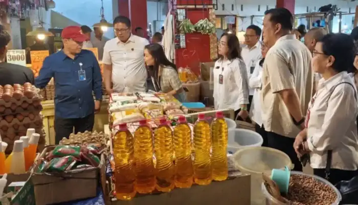 Wadirut Bulog Pantau Distribusi Pangan di Manado