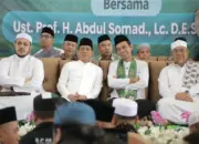 Wali Kota Kotamobagu Dampingi Ustadz Abdul Somad dalam Tabligh Akbar